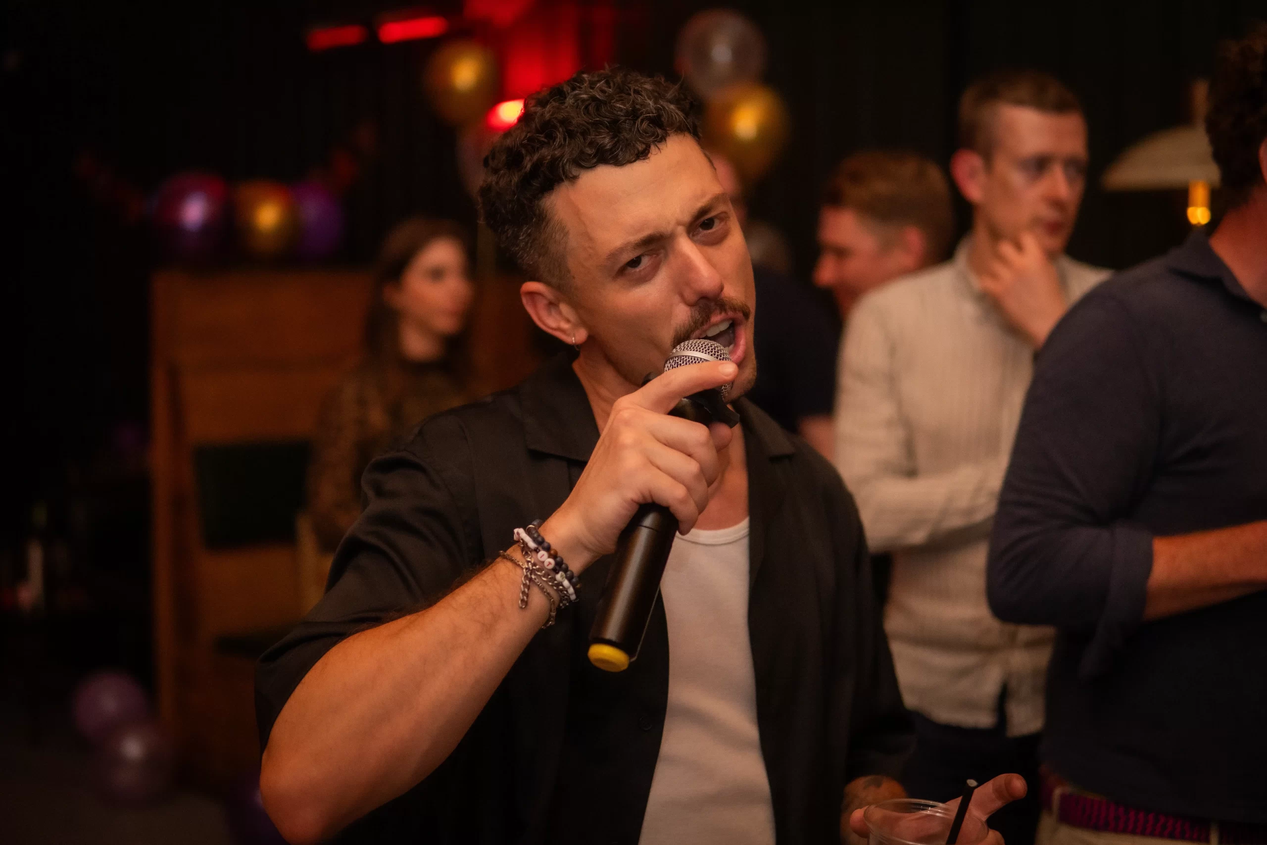 Karaoke for pubs and bars
